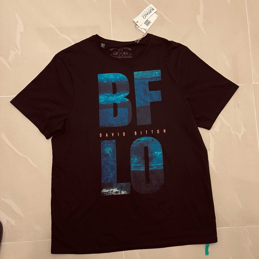 Buffalo David Bitton Tee (XL)